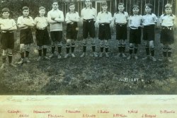 [230] 1927 1st XI with names