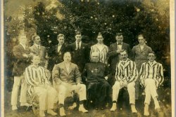 [423] U 14 Abbot Egan with OA Cricket Team
