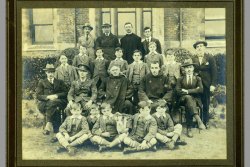 [424] U 15 Group of boys with OAs